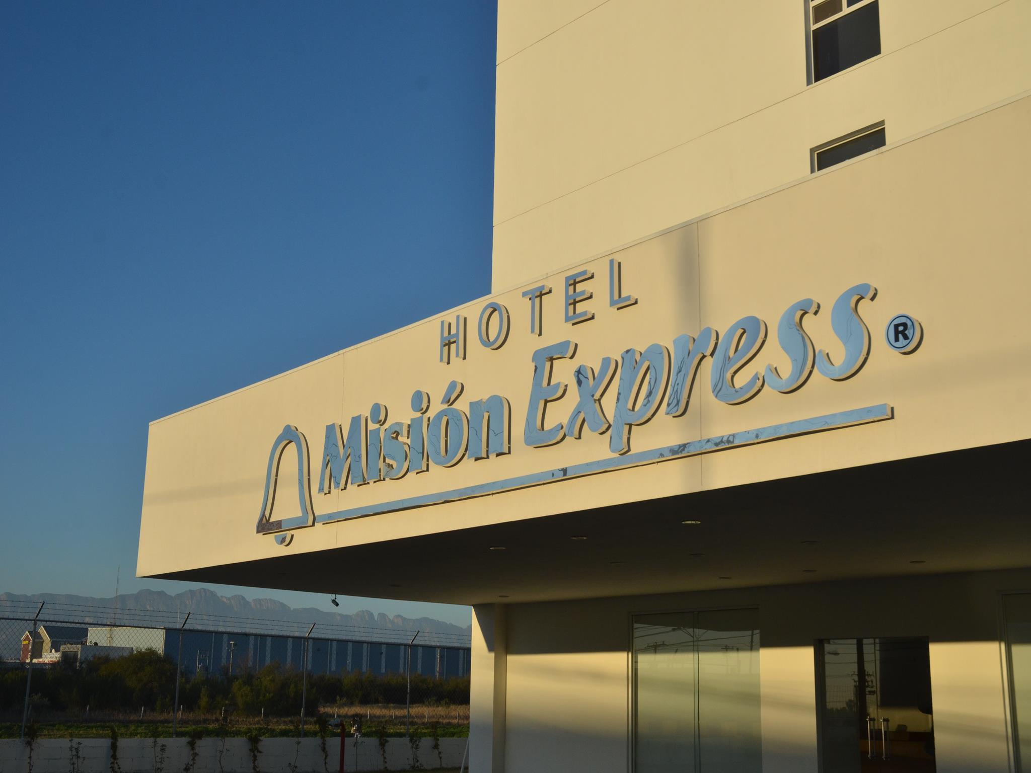 Mision Express Monterrey Aeropuerto La Fe Hotel Apodaca Kültér fotó
